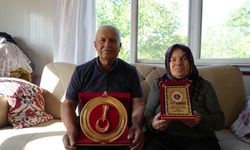 Burdurlu çift arazisini Jandarmaya bağışladı