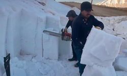 Antalya’nın 40 derecelik sıcağına kar serinlemesi