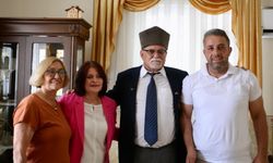 Başkan Kocagöz, Babalar Günü’nde onları unutmayıp ziyarette bulundu
