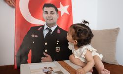 Şehit eşinden duygulandıran hikaye: "Babasını bilsin, hissetsin istiyorum"