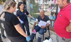 Kask yine hayat kurtardı! Sürücü vatandaşları ikna etti