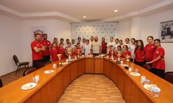 Kepez Belediyesi hentbolcuları ile gurur duyuyor