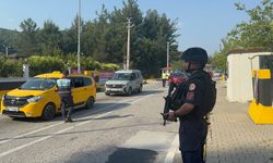Marmaris ve Datça'ya bayram dolayısıyla şu ana kadar 25 bin araç giriş yaptı