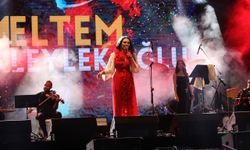 Meltem Leylekoğlu, Tavas'ta hayranlarıyla buluştu