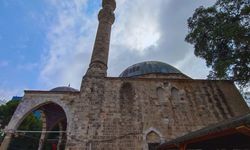Antalya’nın en önemli tarihi cami, bakımsızlığın kıskacında