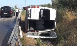 Son dakika… Tursit taşıyan servis devrildi: 5 yaralı