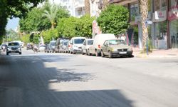 Teoman Paşa Caddesi'nin otopark krizi esnafı canından bezdirdi