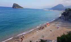 Antalya Büyükşehir Belediyesi Topçam Plajı’nı bakıma aldı… Plaj 2 gün kapalı olacak