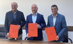 Antalya’da başarılı ziraatçılar burs imkanına kavuştu