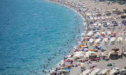 Antalya'da deniz seviyesi hızla yükseliyor