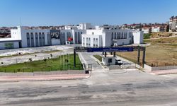 Başkan Güngör; “Yabancı diller fakültesi eğitim- öğretime başlıyor”