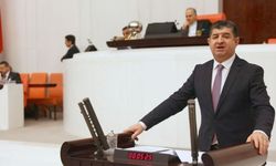 Antalya’da inanılmaz olay! CHP’li Arı; “Mahkeme kararına rağmen kıyı şeridi otellere tahsis edildi”