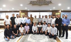 Diyanet İşleri Başkan Erbaş, Türk devletlerinden gelen akademisyen ve öğrencilerle buluştu