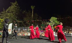 Gürcü dans topluluğundan Kemer’de muhteşem şov