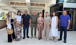 Kemer Belediye Başkanı Topaloğlu yabancılarla kahvaltıda buluştu