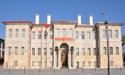 Konya’da görev başındaki polislere saldırdılar... Konya Valiliği’nden olaya jet açıklama