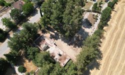 Korkuteli Belediyesi atıl vaziyetteki okul bahçesini sosyal alan yapıyor