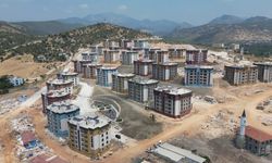 Kozan’da TOKİ tarafından inşa edilen deprem ve sosyal konutlarında sona gelindi
