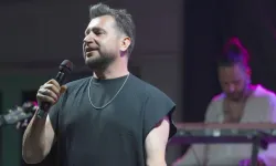 Bodrum’da müzik ziyafeti... Dinleyiciler dakikalarca ayakta alkışladı