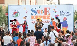 Mahallelerde eğlence “Sahne Kepez” ile başladı
