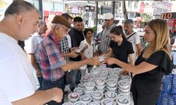 Mersin'de 20 bin kişiye aşure ikram edildi