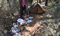 Hayvan derisinden elbise yapıp 7 ay ormanda saklandı