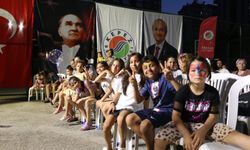 “Sahne Kepez” rüzgârı Yenidoğan Mahallesi’nde esti
