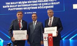 Sanayi ve Teknoloji Bakanı Mehmet Fatih Kacır, IDEF'i ziyaret etti