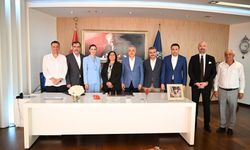 AK Parti’den Çerçioğlu’na ziyarette kriz! AKP üyesi CHP kartlarını sakladı