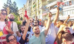 CHP'lilerden ‘Topuklu Efe’ Protestosu