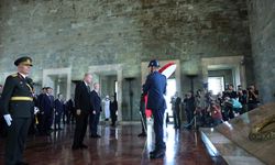 Cumhurbaşkanı Erdoğan başkanlığındaki devlet erkanı, Anıtkabir'i ziyaret etti
