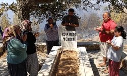 Orman yangınında mezarlık yandı, alevler Işık Dede'nin kabrinde durdu