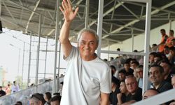 Kocagöz, Kepezspor Futbol AŞ-Karaman KF maçını tribünden izledi