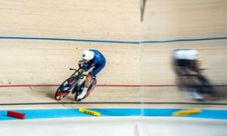 Paralimpik bisikletçi William Bjergfelt, Konya Velodromu’nda dünya rekoru kırdı