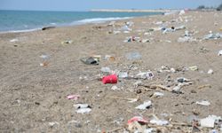 Kumköy Sahili'nde barakalar gitti, çöplük kaldı