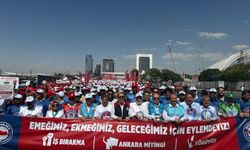 İş bırakan Memur-Sen üyeleri Hazine ve Maliye Bakanlığı'na yürüdü