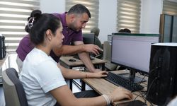 Mersin’de ücretsiz ofis programları eğitimi desteği dikkat çekti