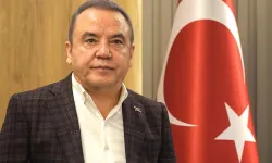 Muhittin Böcek'ten çok konuşulacak mesaj: Başkan yeni unvanına gönderme mi yaptı?