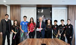Muratpaşa Belediyesi’nin squash takımı Turkish Junior Open Avrupa Şampiyonası’nda