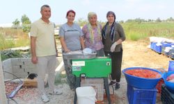Antalya Büyükşehir Belediyesi makine destekleriyle halkın yanında
