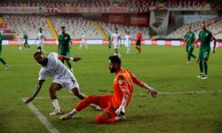 Serikspor 3 penaltılı ilginç maçı 4-2 kaybetti