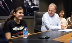 Başkan Seçer: "Sizler Mersin’i markalaştıracak gençlere örneksiniz"