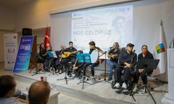 Engelsiz yürekler, Aşık Veysel'in türkülerini yaşatıyor