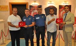 Başsavcı Korkmaz'dan polislere plaket