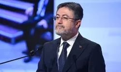 Bakan Yumaklı açıkladı... Alanya'da 60 km hıza ulaşan rüzgara rağmen yangınla mücadele sürüyor