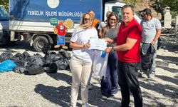 Kemer’de sahil temizliği yapıldı
