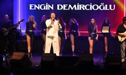 Kepez’de Uluslararası Kültür Festivali Engin Demircioğlu konseriyle son buldu.