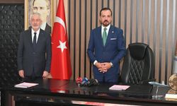 AKP’li Zorlu'dan Özgür Özel'e sert gönderme: “Özgür Özel önce İzmir Körfezi'ne baksın”