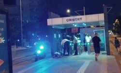 Antalya'da tramvay durağında baygınlık geçirdi!