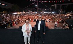 Muratpaşa’da Yöreler Renkler Festivali Doğu Anadolu Gecesi’yle başladı